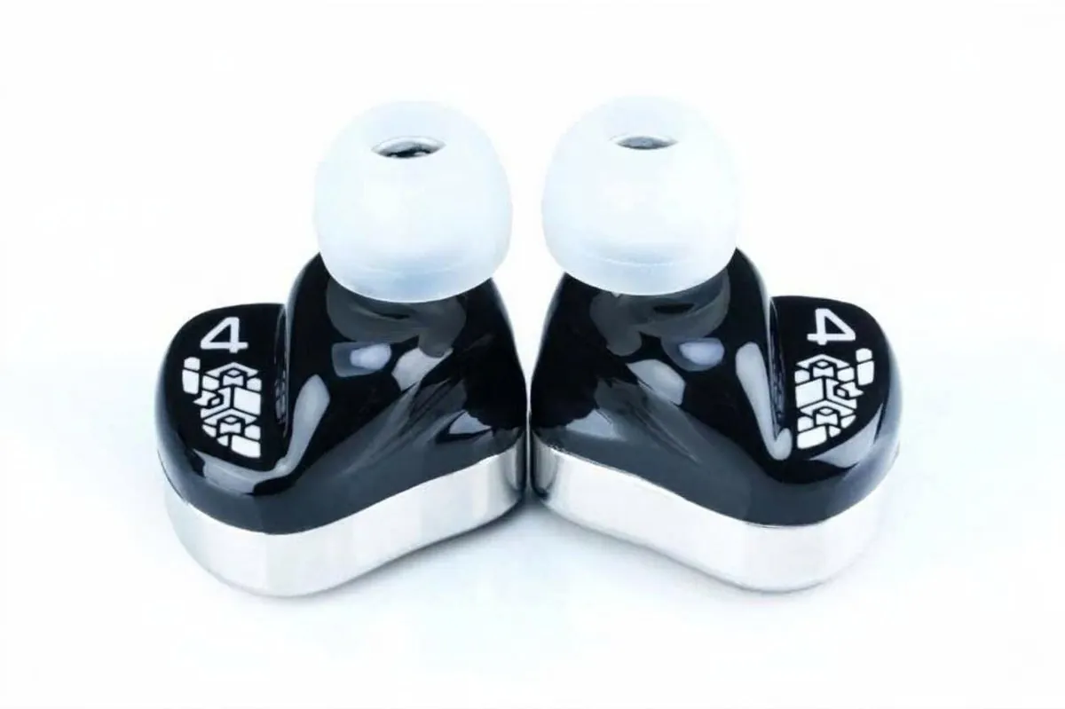 MEMS-Voix 4 in-ear monitors